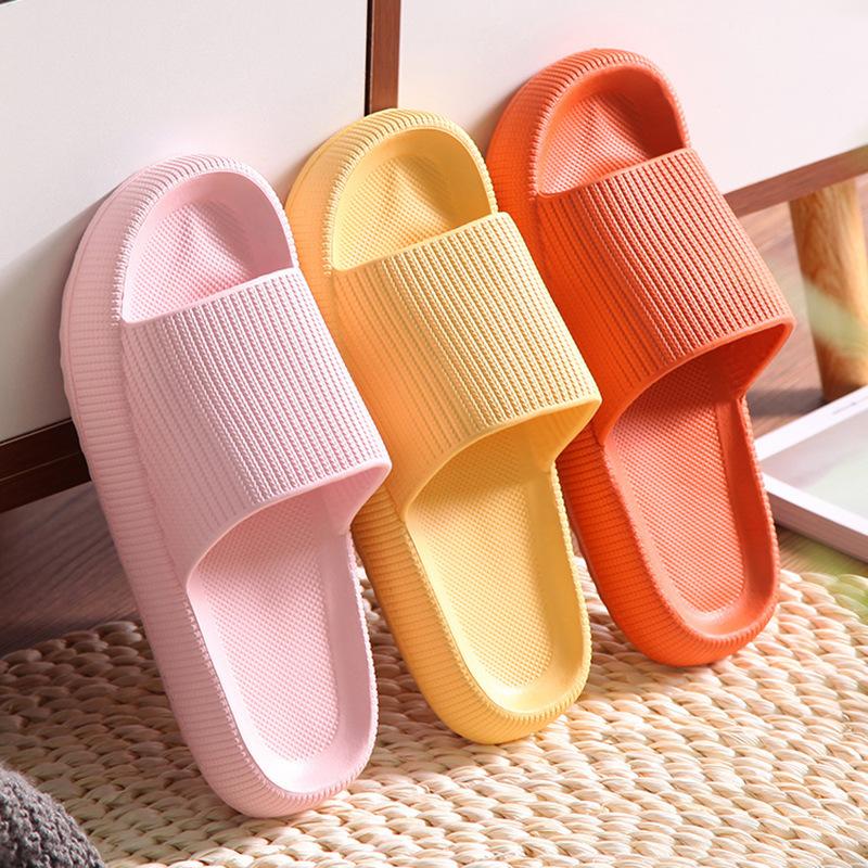 Women Thick Platform Cloud Slippers Eva Soft Sole Slippers Summer Beach Slide Sandals Leisure Man Bathroom Anti-Slip Shoes